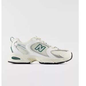 New Balance Vintage 530 Sneaker 9.5/11 Color- Sea Salt/white+marsh green NWT